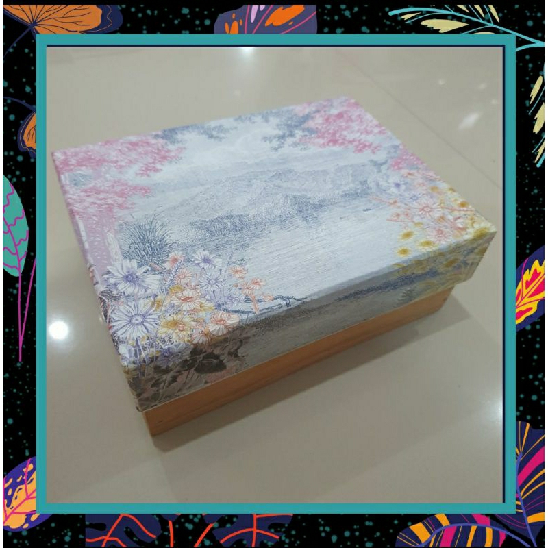 

BOX HAMPERS / KOTAK KADO ULANG TAHUN / KOTAK KAYU / BOX KAYU AESTETIK / AESTHETIC BOX 20 x 15 x 7,5 cm