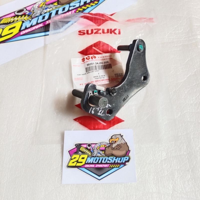 Breket dudukan kepala babi kaliper depan satria Fu injeksi ORI SGP