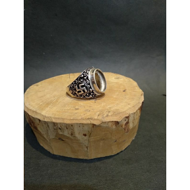 Cincin / emban perak ukir Bali