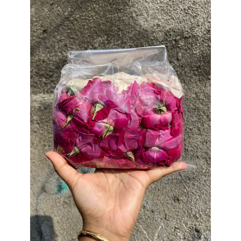 Bunga tabur mawar wangi segar