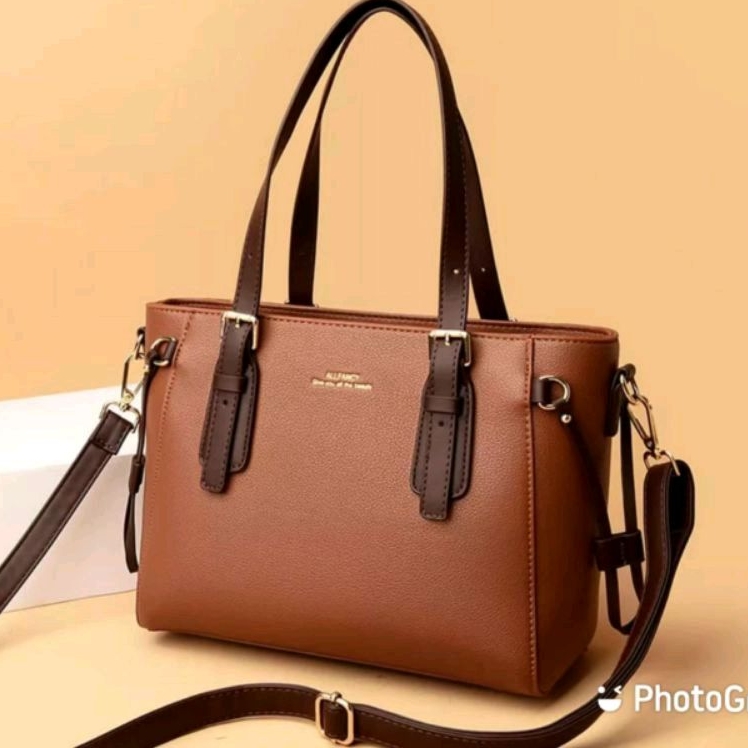 tas selempang wanita kulit model terbaru / tas wanita import batam/ tas kerja kuliah laptop