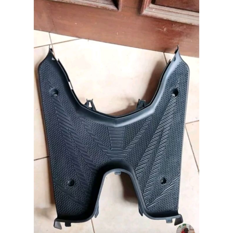 Dek atas lantai vario 110 vario karbu vario lama presisi