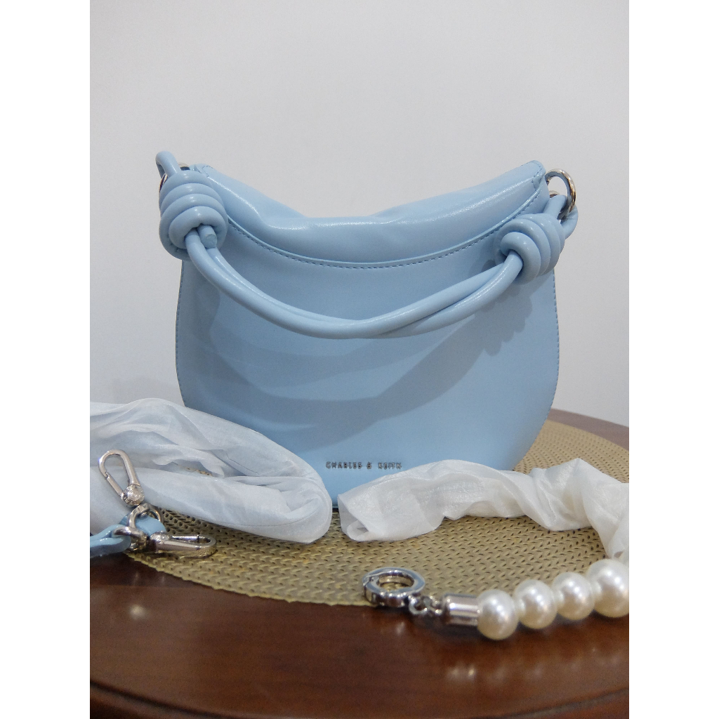 CK Bead-Embellished Knotted Handle Bag/Tas- Baby Blue