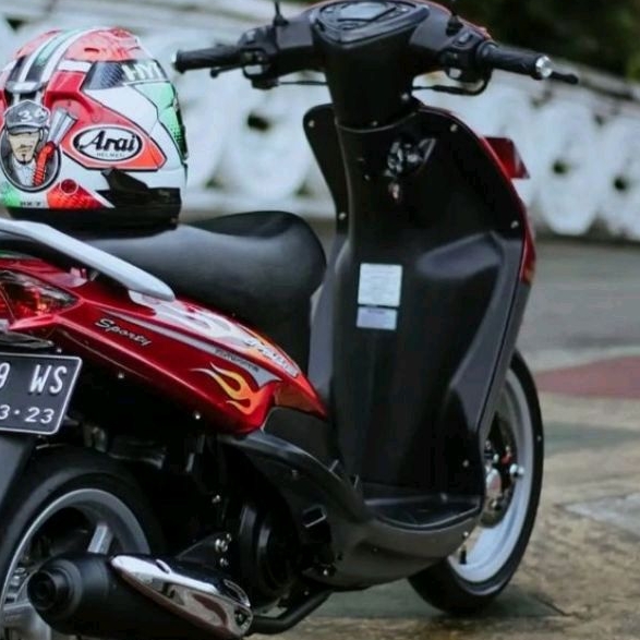 STRIPING LIST STIKER MIO SPORTY 2006 API MERAH mio api merah