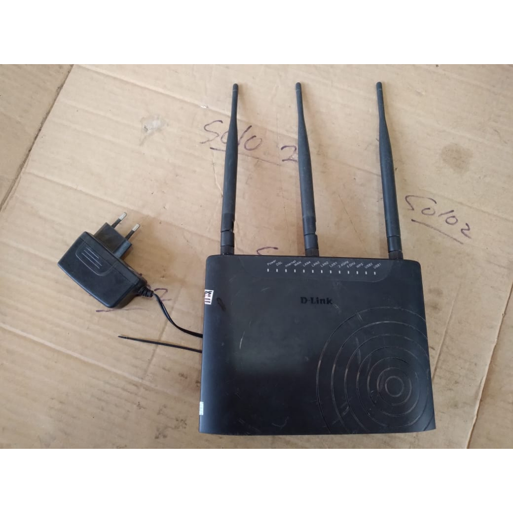 bekas DLINK Dual Band Wireless   Modem Router  DSL-2877AL normal