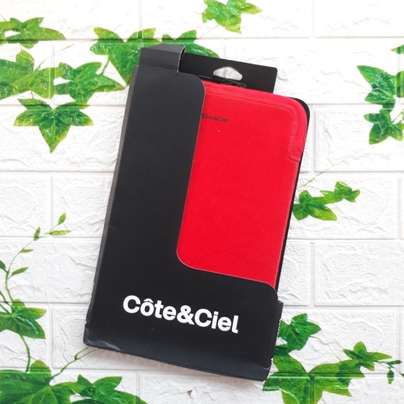 Soft Zippered Sleeve MacBook Air 11 inch Cote&Ciel 28138 Scarlet Fever