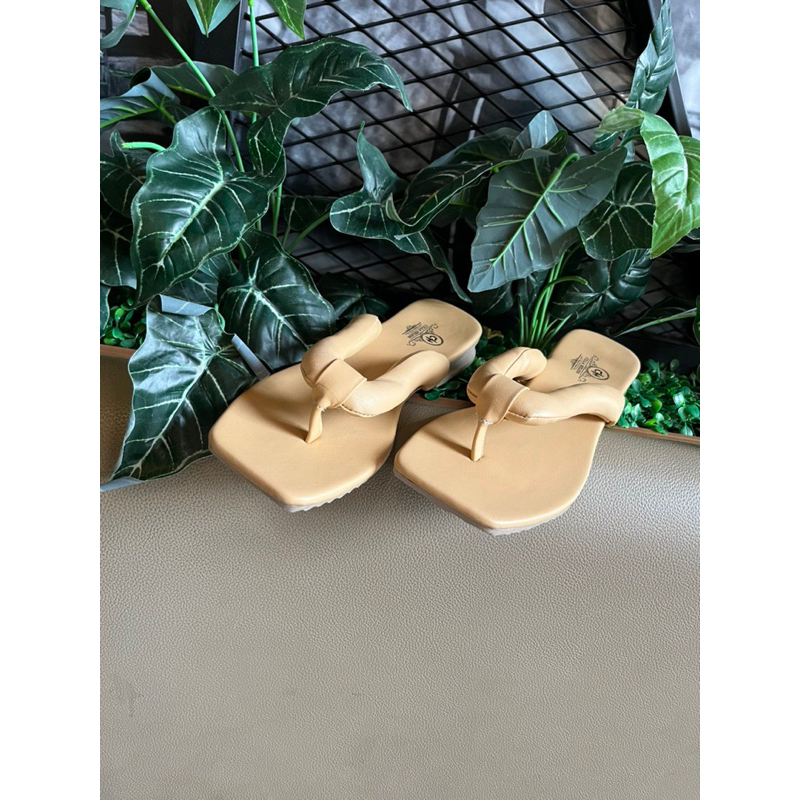 Puffy Sandals Mustard