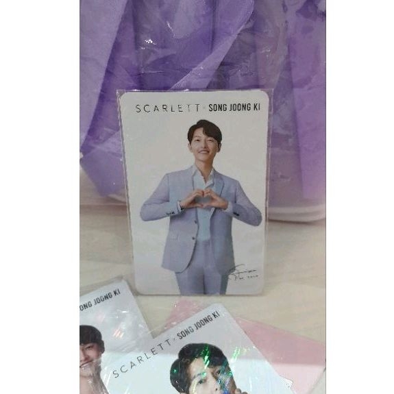 Song Joong Ki x Scarlett photocard