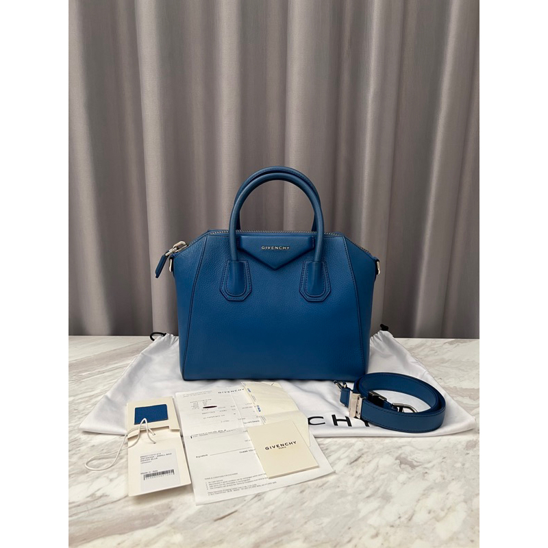 givenchy antigona small