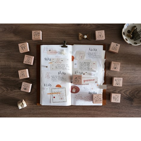 

EILEENTAI.85 - Beary Ordinary Days Rubber Stamp