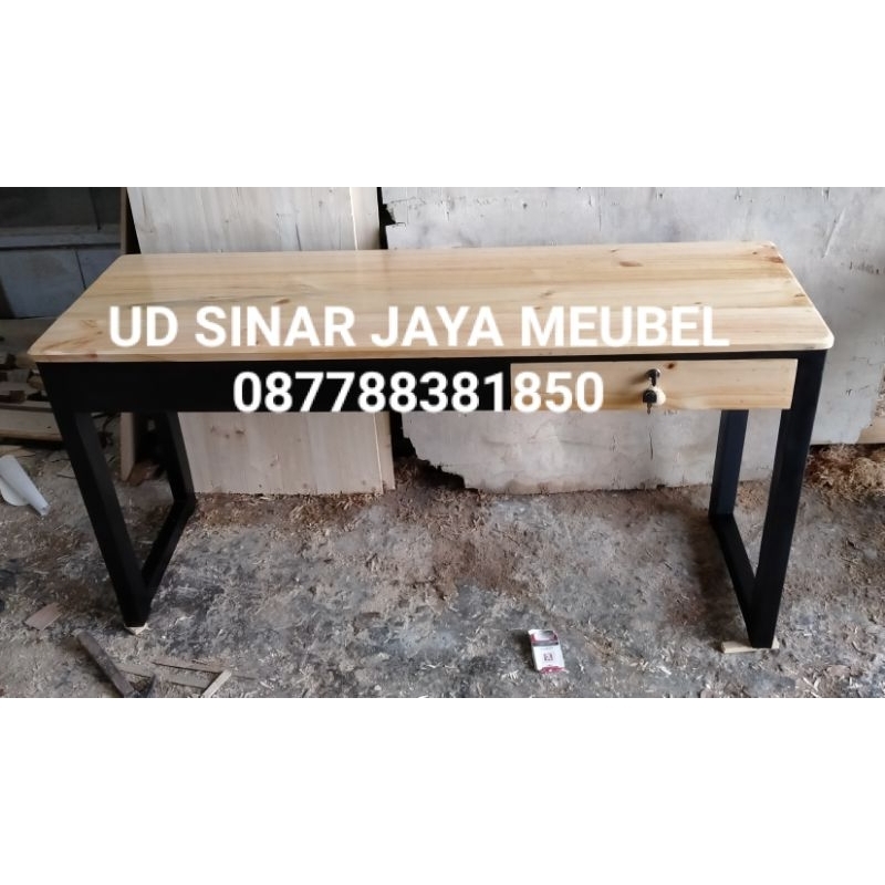 Meja kantor / kerja bahan kayu jati belanda