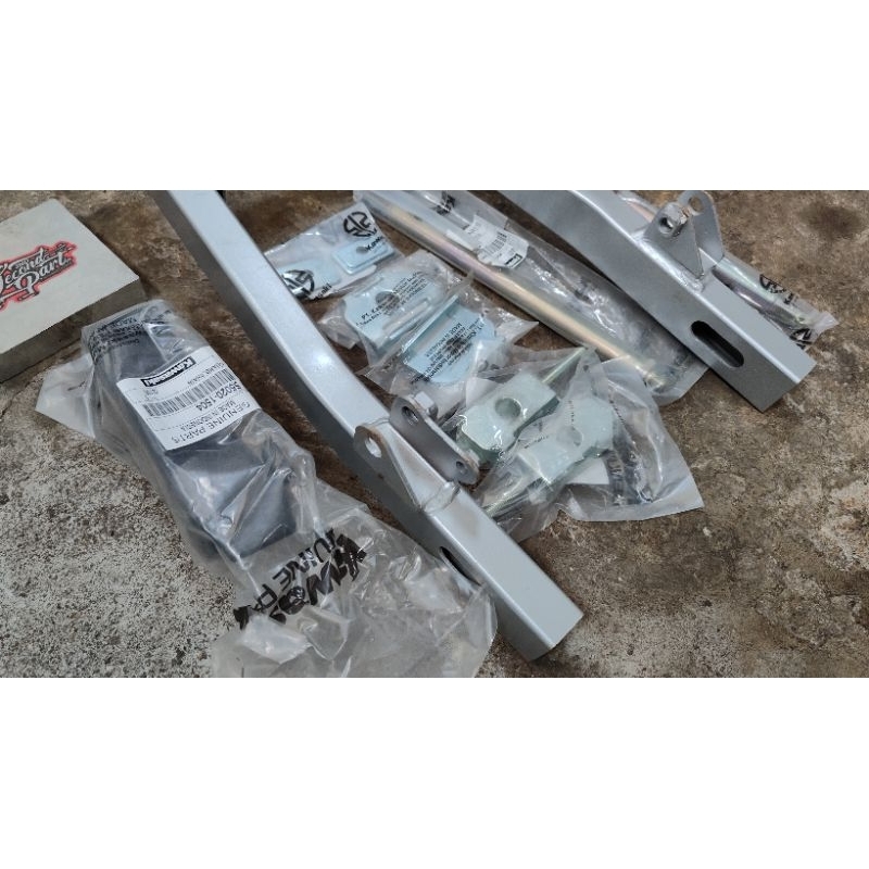 swing arm kaze original set as roda belakang pnp CB GL100 GL/Megapro