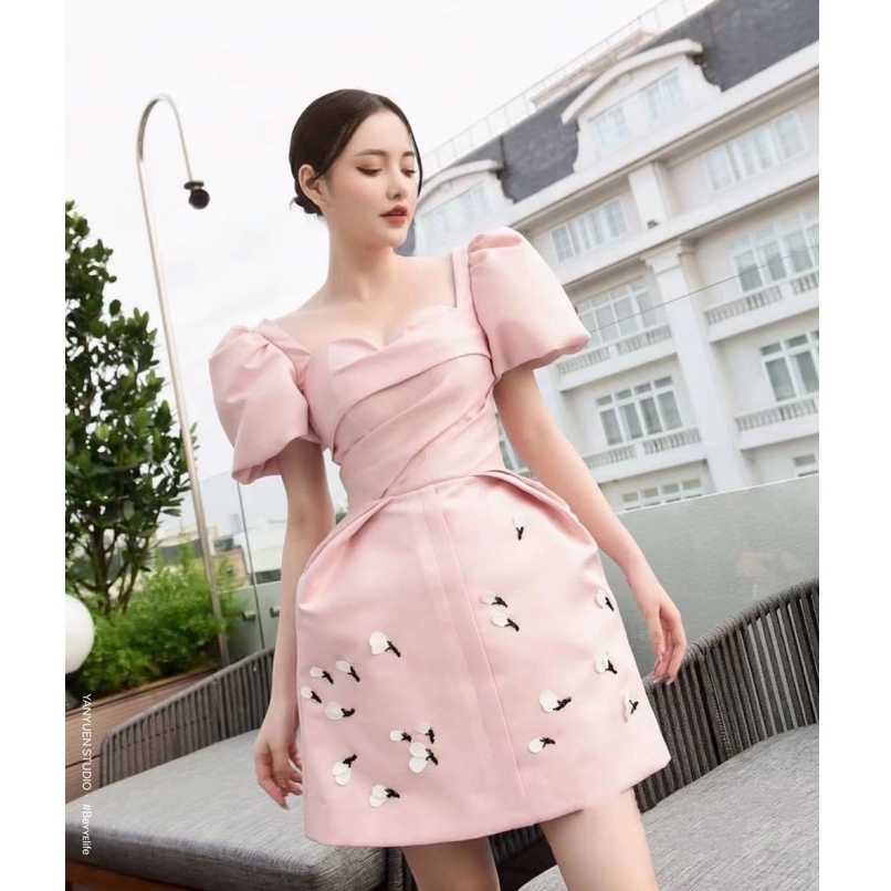 FW23-12805 Terusan Wanita. Women's Fashion Patch Flower Puff Sleeve Short Dress
