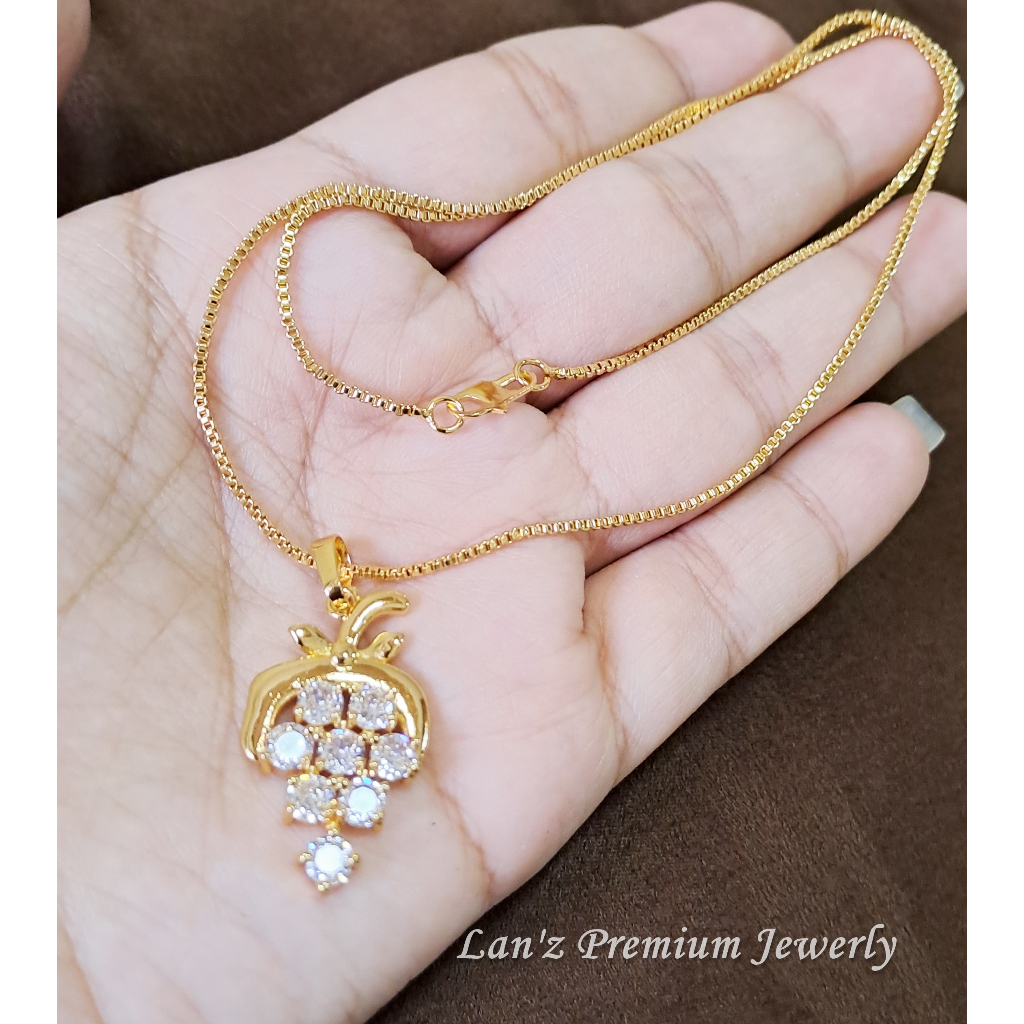Kalung Liontin Anggur Kristal Titanium 22K (emas) 45CM