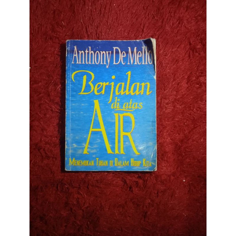 ( preloved ) berjalan di atas air original