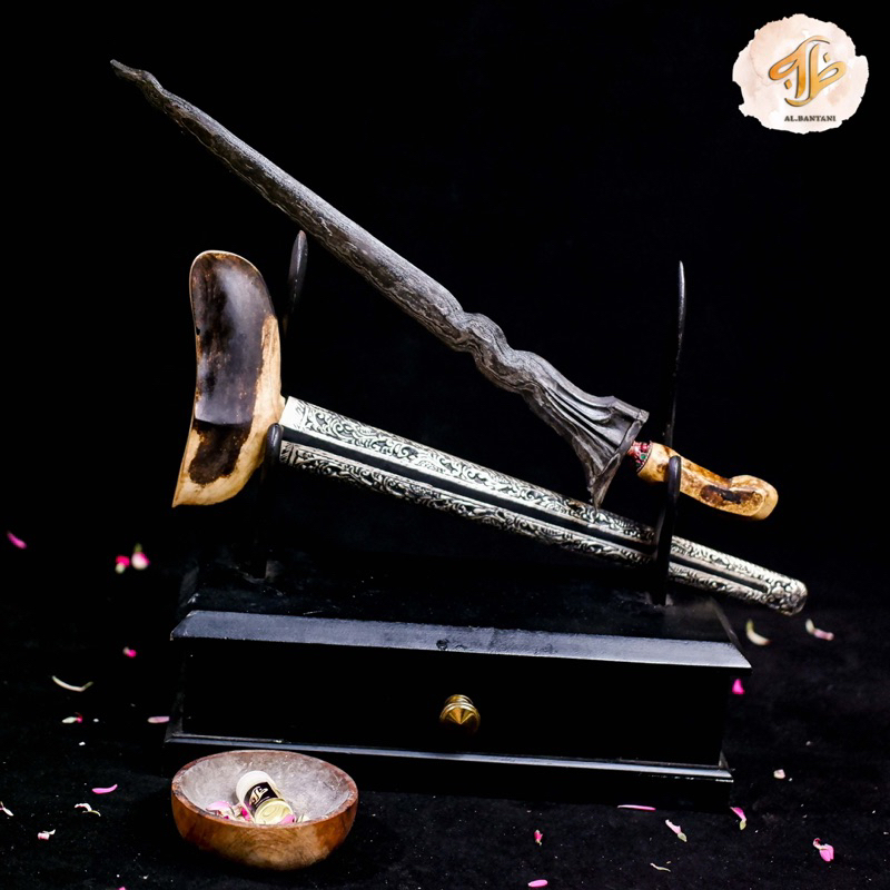 Keris Jalak Sangu Tumpeng Campur Bawur HB V