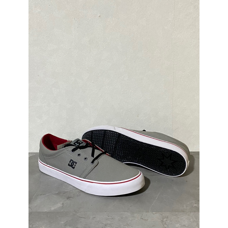 sepatu DC orignal trase tx m grey