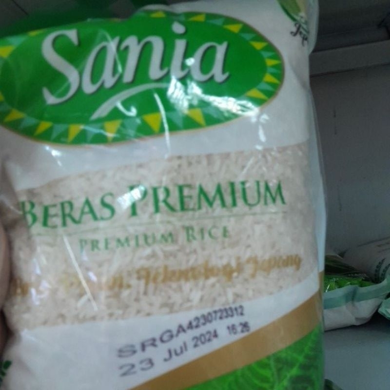 

beras premium 2,5kg