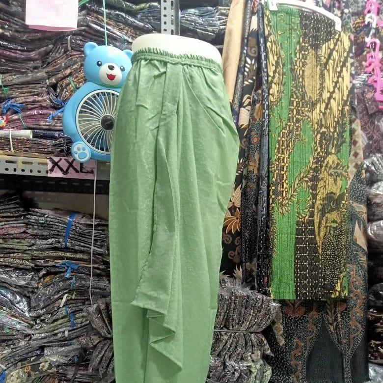 Rok rumbai polos // rok serut // kain rumbai polos // kain dobi timbul / rok rumbai dobi // bawahan 