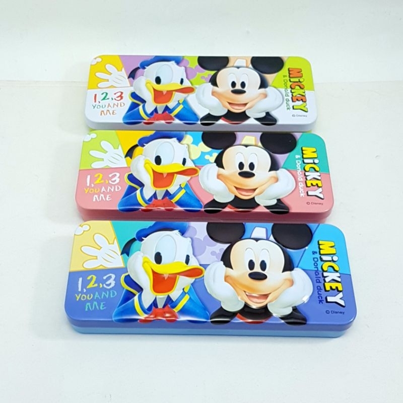 

Tempat Pensil Kaleng Timbul Mickey Mouse/Donald Duck 82022