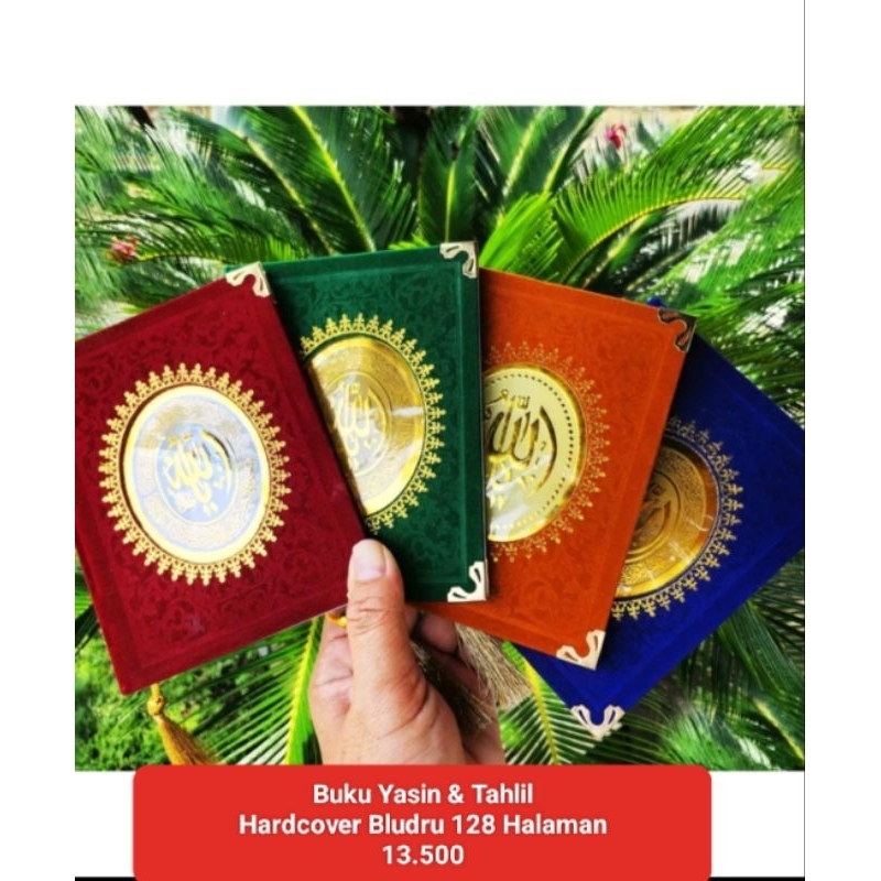 

Buku Yasin dan Tahlil Hardcover Bludru Tebal Glossy Lingkaran Emas 128 Halaman Arab dan Terjemahan Free Pasang Foto Free Plastik