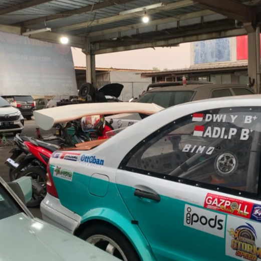 Custom Stiker Cutting Wrapping Stiker Mobil balap | Wrapping livery stiker Mobil balap