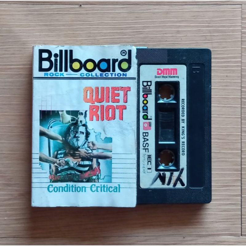 Kaset Quiet Riot Condition Critical Bekas | Lapak Lawas Records Store