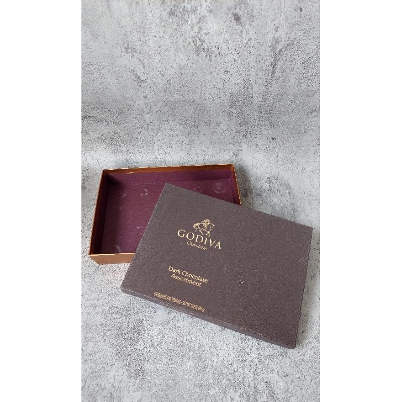 

GODIVA CHOCOLATE GIFT BOX KEMASAN COKLAT