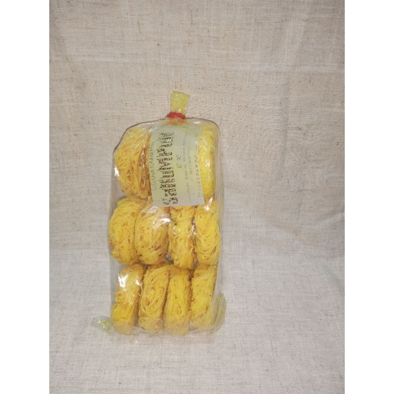 

Jajanan Minang kripik katam/ kripik roda/ramuak/ ragau-ragau