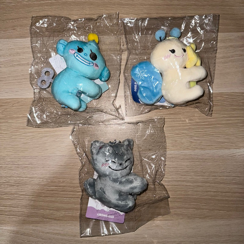 [READY STOCK] FUNNY TREASURE PHOTOCARD HOLDER DOLL