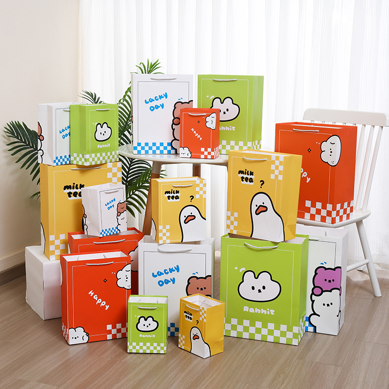 

Paperbag Lovely Day Lucky Day Lucu Tas Kado Tas Hampers
