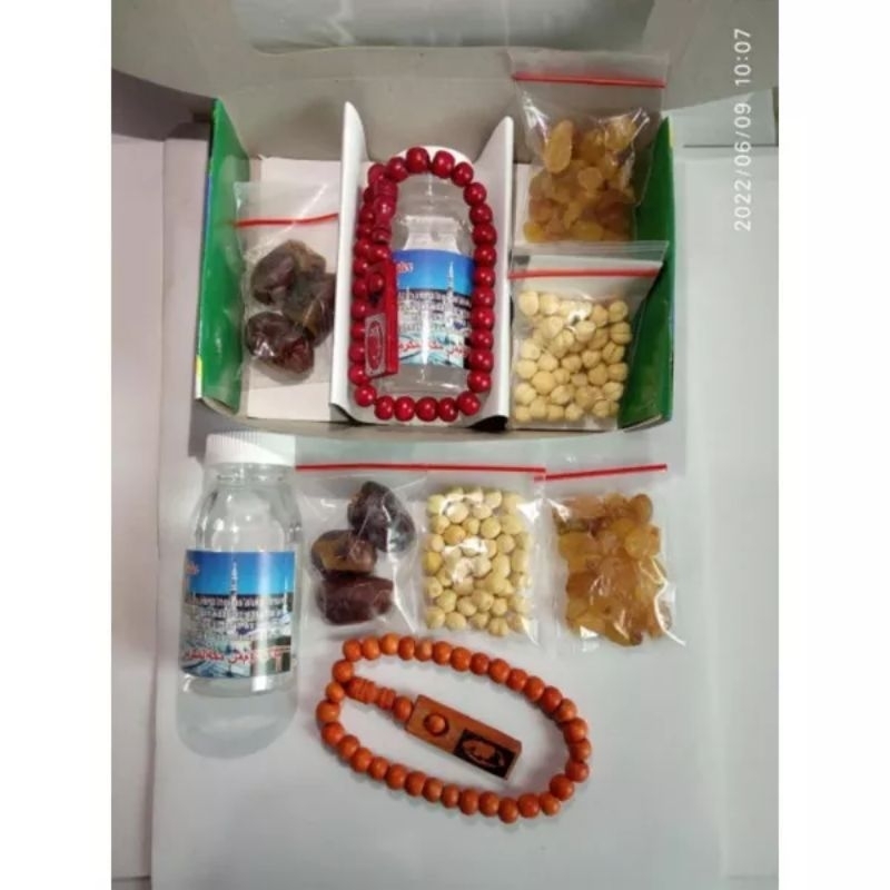 

Paket oleh oleh haji dan umroh IX