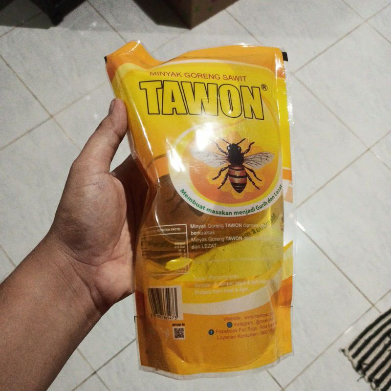 

Minyak Goreng Tawon 900ml
