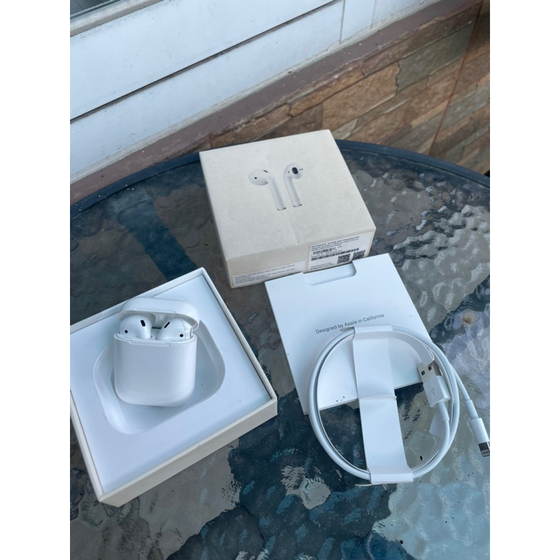 [PRELOVED YUK.PAKAILAGI] Apple Airpods Gen 2 with Charging Case Original Second