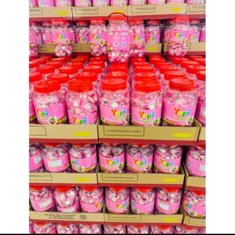 Grosir Yupi Strawberry Kiss Toples 1 Dus isi 6 Toples