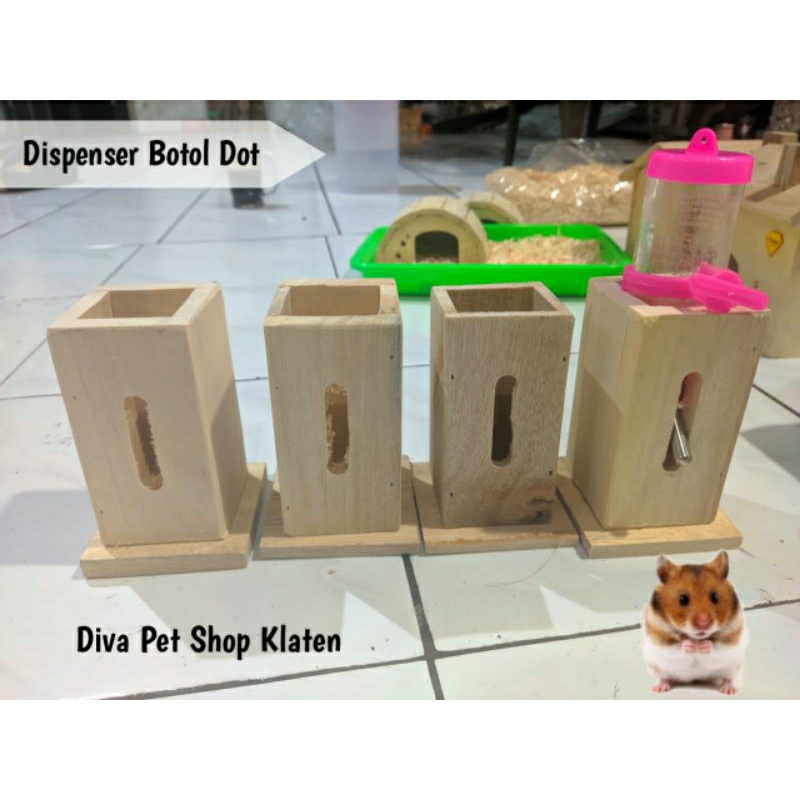 Dispenser Botol Dot Hamster Marmut Tatakan Botol Dot Kayu
