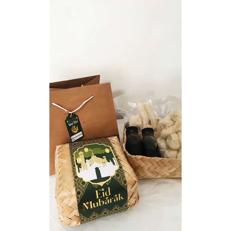 

Hampers pempek besek lebaran