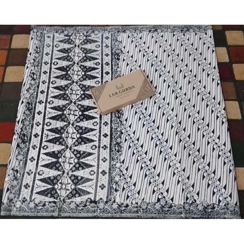 sarung batik// sarung batik lar gurda original// sarung batik motif terbaru