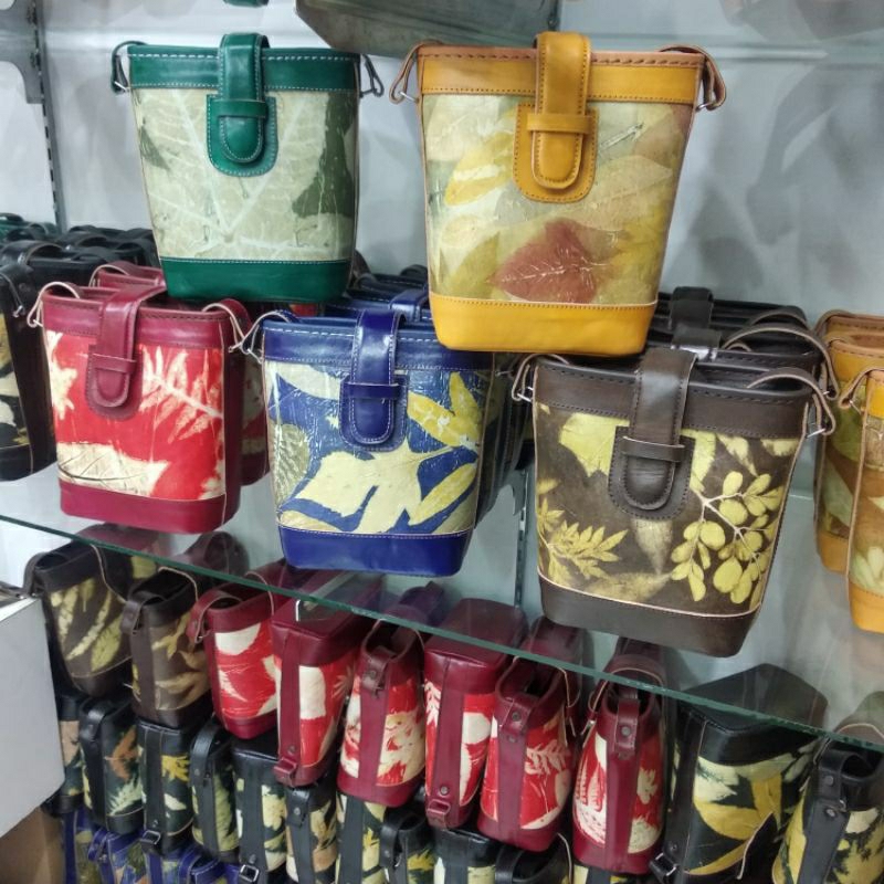 Tas Kulit EcoPrint Selempang / Slingbag Leather Ecoprint