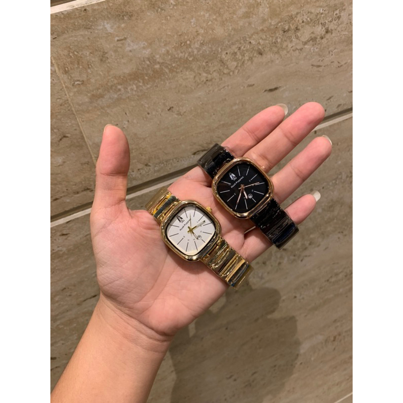 SALE JAM TANGAN HUSH PUPPIES / Jam tangan wanita / jam gold / jam hitam / jam cantik / jam murah / j