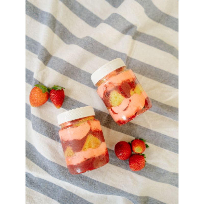 

Strawberry lava keto - Non Tepung - Rendah Gula