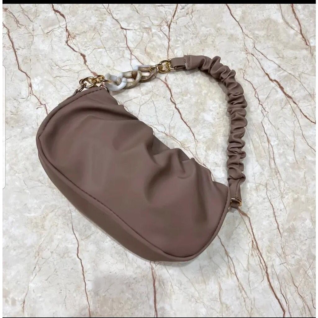 tas selempang wanita imprt / shoulder bag /   tas kondangan wanita ailien