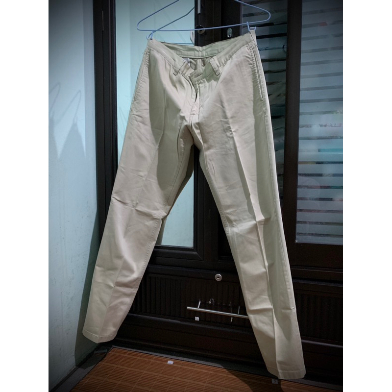 Celana chinos The Executive second