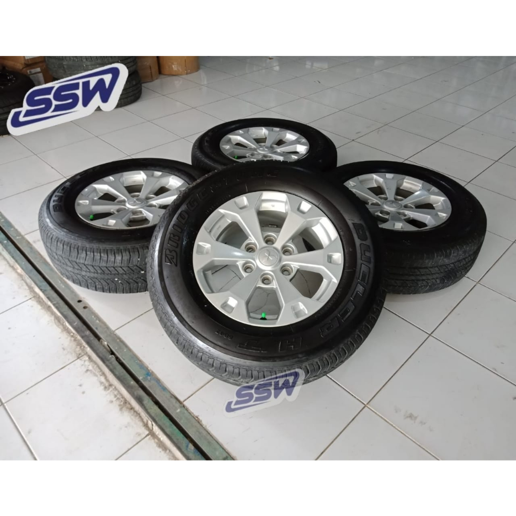 Velg Original Copotan Pajero dakar 2014 Ring 17 Ban 265 65 R17