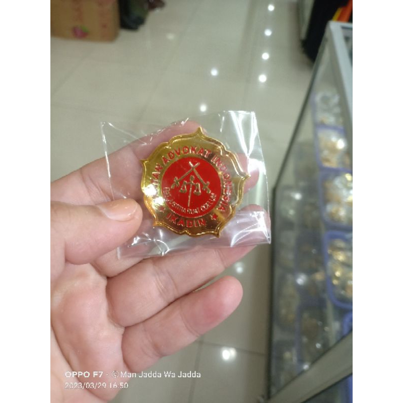 PIN IKADIN PIN IKATAN ADVOKAT INDONESIA.