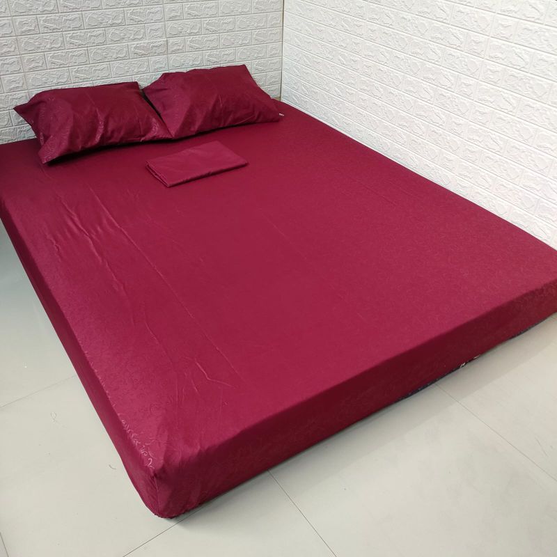 sprei homemade embos Merah maroon