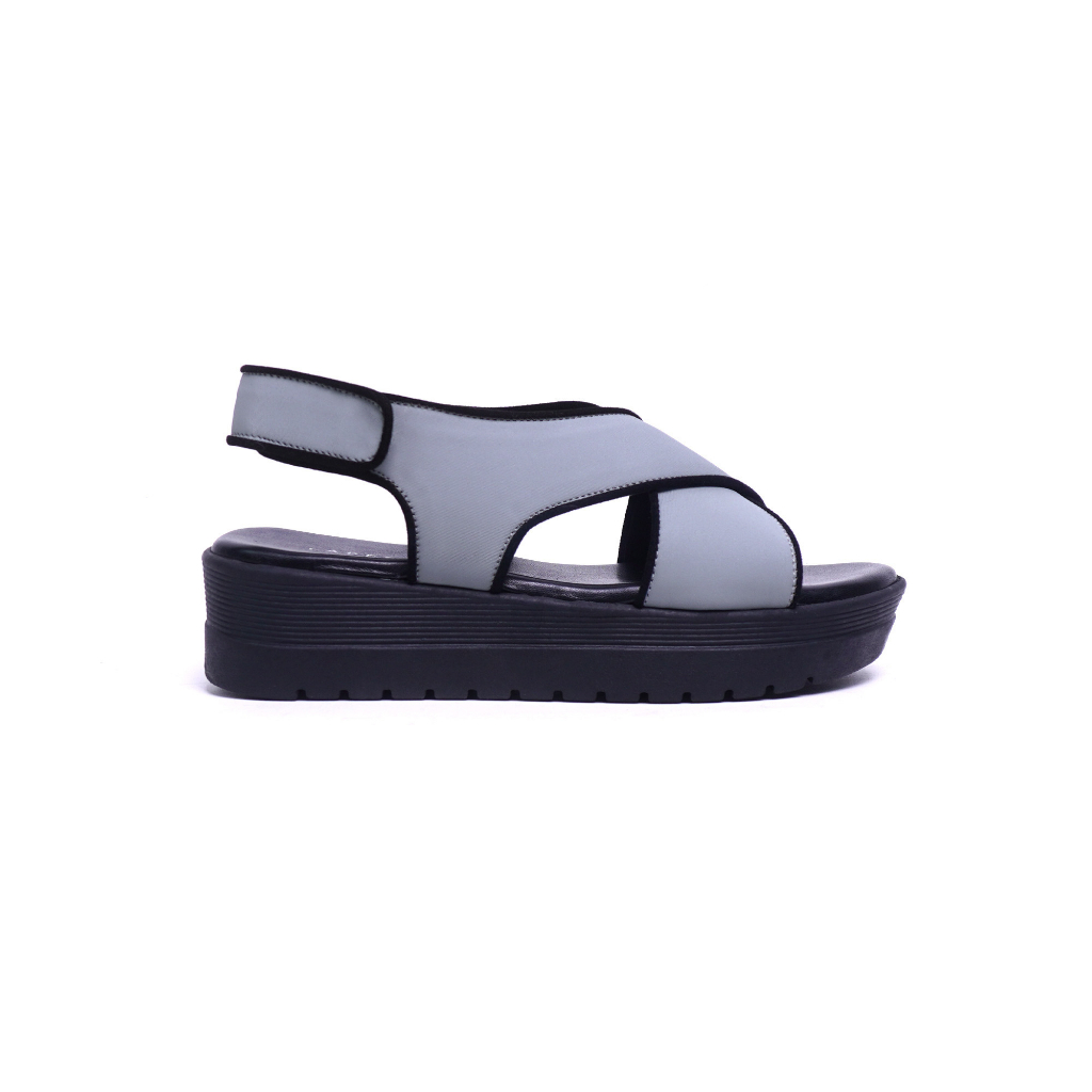 Adarastore - Lapepa CLARIE Sandal Wedges Wanita Casual Sendal Tali Cewek Hak 5 Cm Kekinian