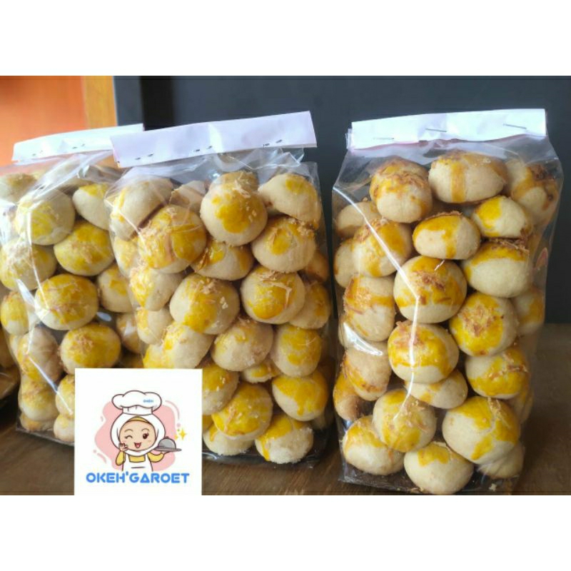 

kue nastar bulat 500gram / kue nastar toping keju yummy / kue nastar premium