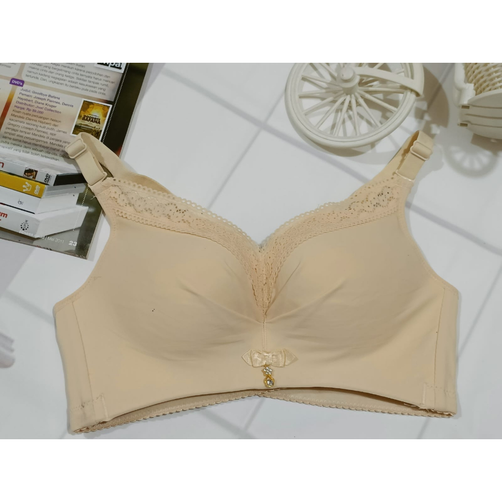 BRA / BH WANITA 206 no cd TIDAK ADA KAWAT BUSA SEDANG SIZE 34-38 Pakaian Dalam wanita murah import soft busa tebal