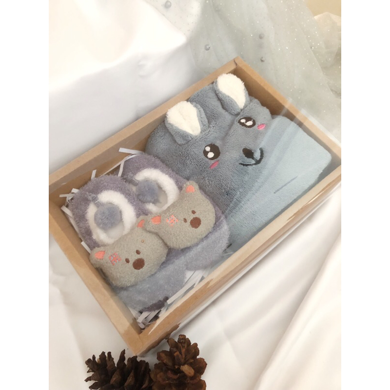 

Premium Baby Hampers